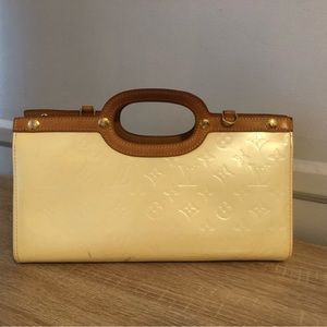 Louis Vuitton vernis Roxbury clutch bag